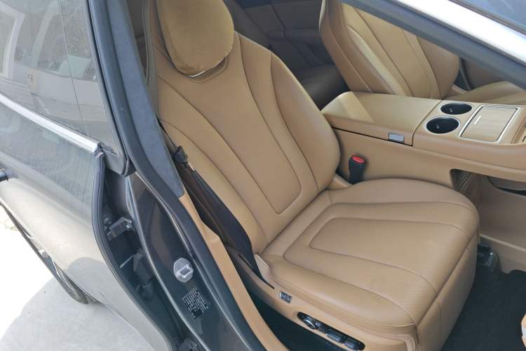 Used Hima Luxeed R7 2024 All-Electric 736 km Ultra
