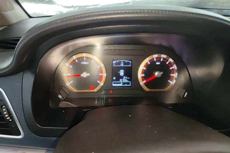 Used FORTHING Lingzhi 2025 M5 1.5T Long Wheelbase Base Model 7-Seater
