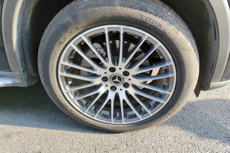 Used Mercedes-Benz GLC 2023 GLC 260 L 4MATIC Dynamic Edition 5-seater
