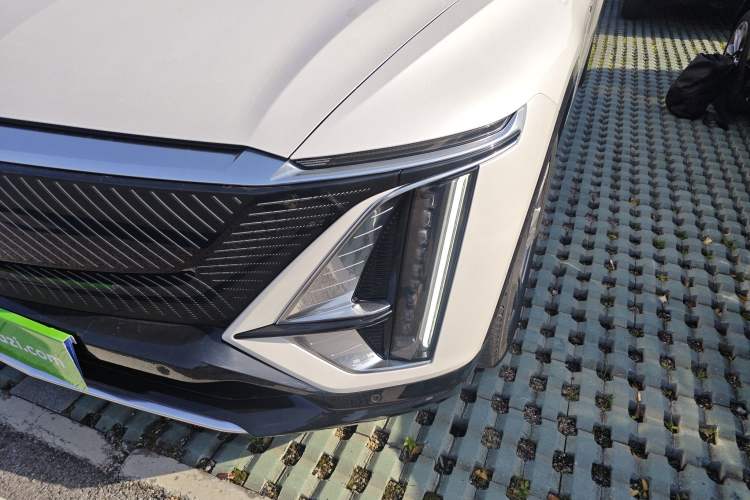 Used Cadillac LYRIQ 2022 Rear-Drive Long-Range Prestige Edition
