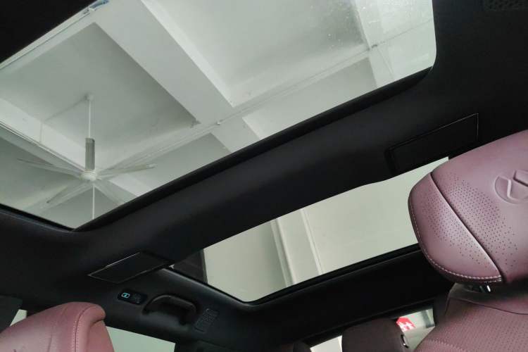 Used Denza Z9GT 2024 1100 Four-Wheel Drive Ultra Version
