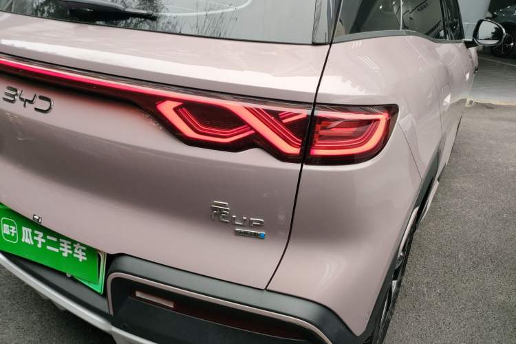 Used BYD Yuan UP 2025 Intelligent Driving Version 401 km Beyond-Range Edition