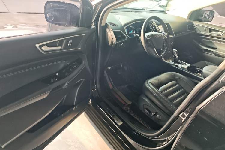 Used Ford Edge 2016 EcoBoost 245 Four-Wheel Drive Titanium Edition 7-Seater