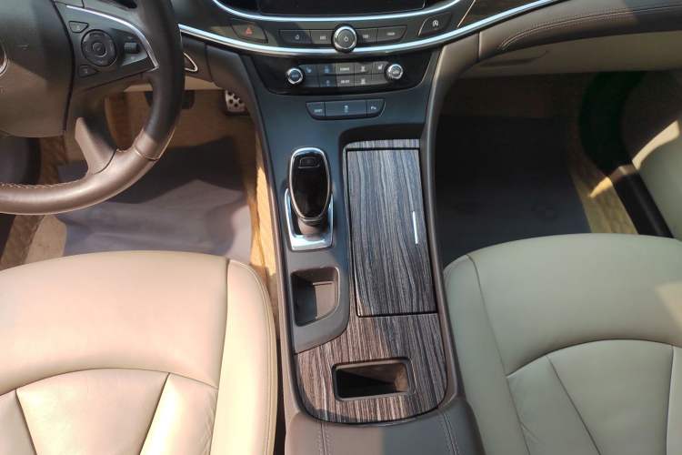 Used Buick LaCrosse 2016 20T Leading Model