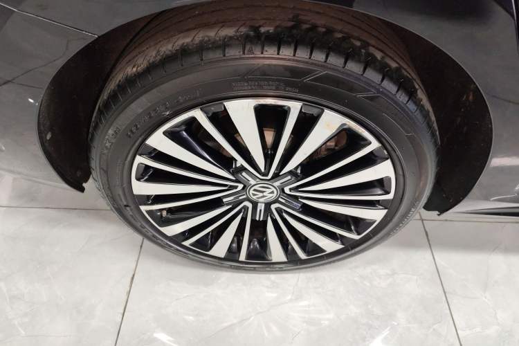 Used Volkswagen Passat 2019 380TSI Luxury Edition China VI Standard
