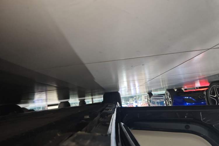 Used Hima Luxeed R7 2024 All-Electric 802 km Max
