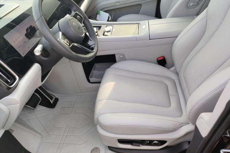 Used Hima AITO M9 2024 Range-Extended Max Edition 52 kWh 6-Seater Version
