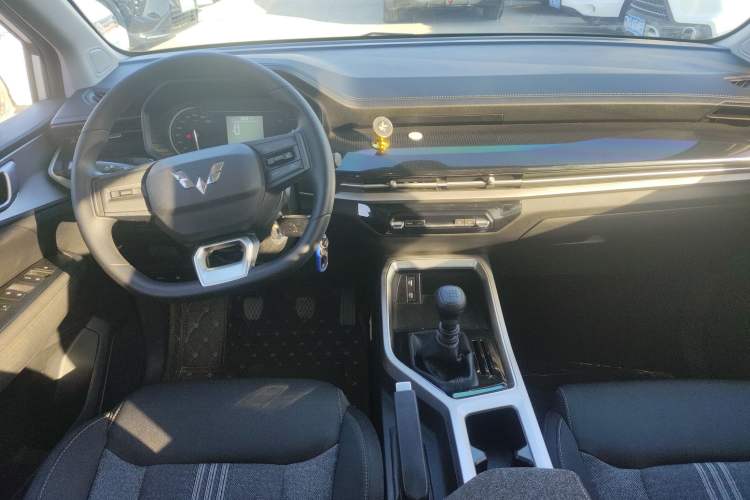 Used Wuling Jiachen 2022 1.5L Manual Enjoyment Elite Model