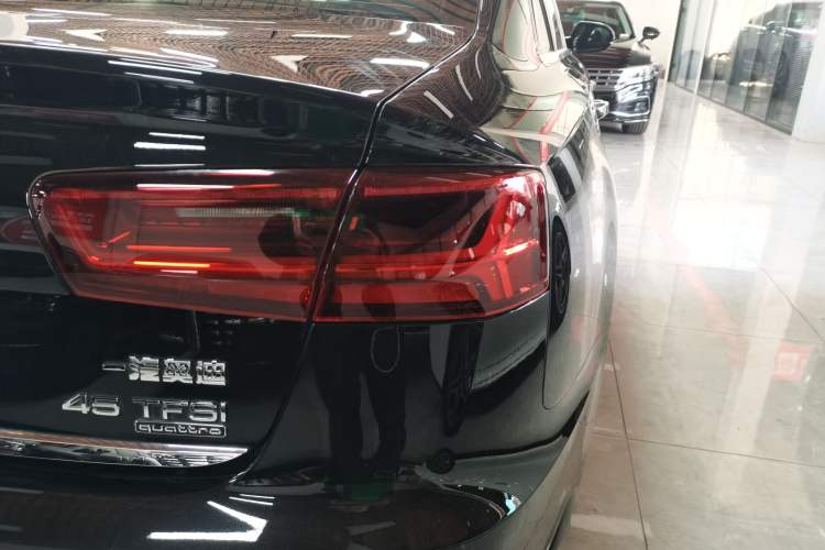 Used Audi A6L 2018 30th Anniversary Edition 45 TFSI quattro Sport model
