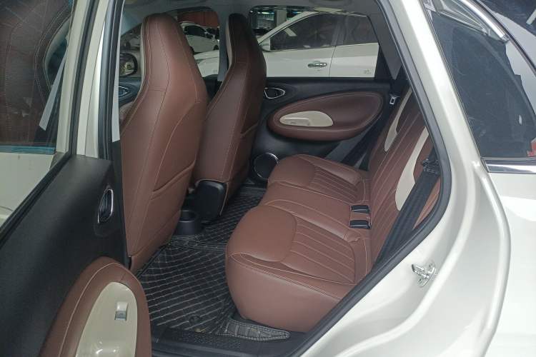 Used Wuling Bingo 2023 333 km Lingxi Connected+ Version
