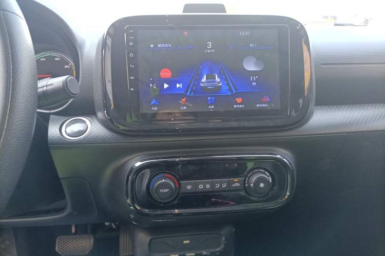 Used Roewe Clever 2021 302 km New Four-Seater Super-Efficient Version