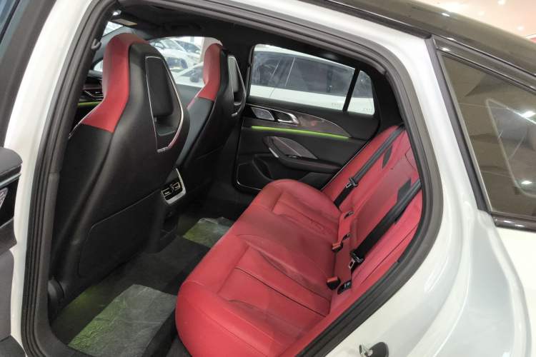 Used Hongqi H6 2023 2.0T ZhiShang Version