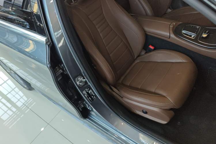 Used Mercedes-Benz E-Class 2020 E 300 L Sporty and Stylish Model