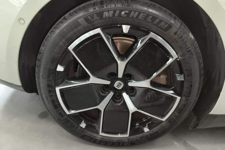 Used  SU7 2024 Rear-Drive Long-Range Intelligent Driving Version