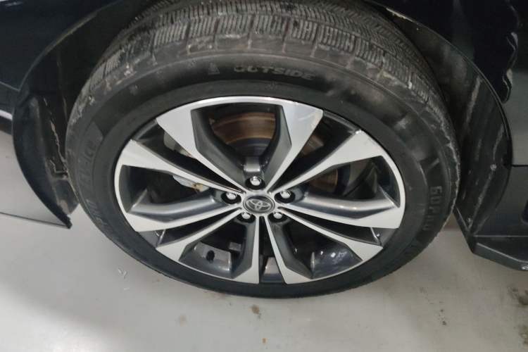 Used Toyota Granvia 2023 2.5L Hybrid Prestige PLUS Edition