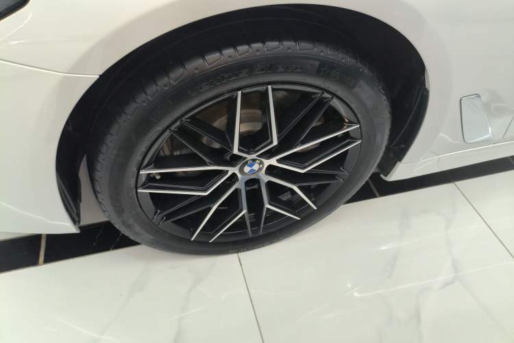 Used BMW 5 Series 2021 525Li Luxury Package
