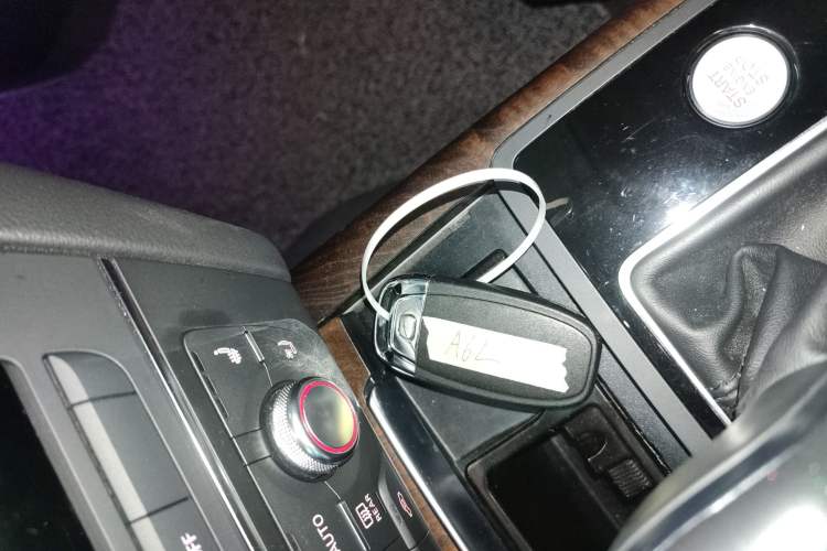 Used Audi A6L 2018 30th Anniversary Edition 45 TFSI quattro Luxury Model
