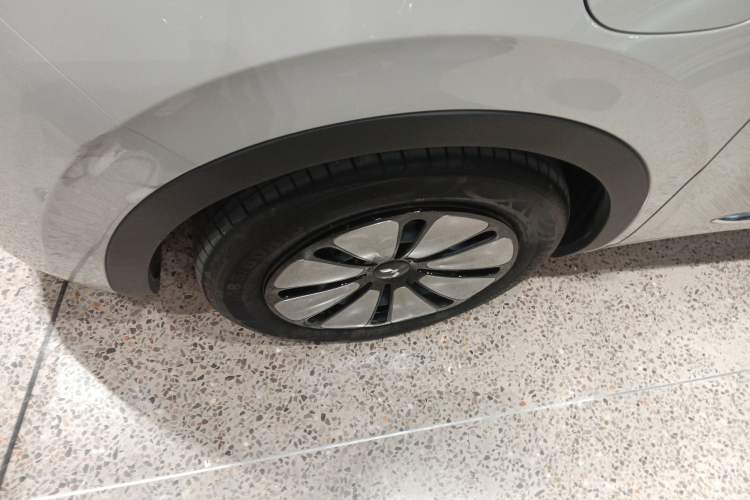 Used Wuling Bingo 2023 410 km Lingxi Deluxe Edition
