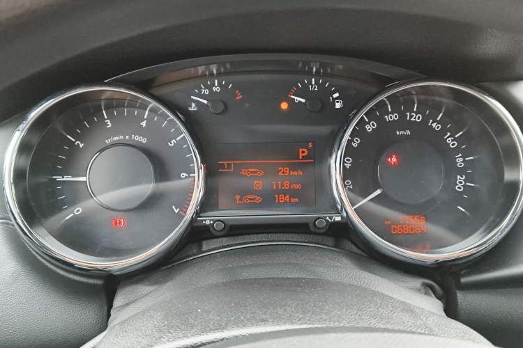 Used Peugeot 3008 2018 2.0L Automatic Classic Edition