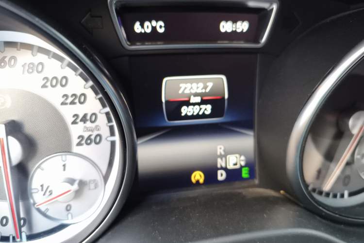 Used Mercedes-Benz GLA 2015 GLA 200 Fashion Model
