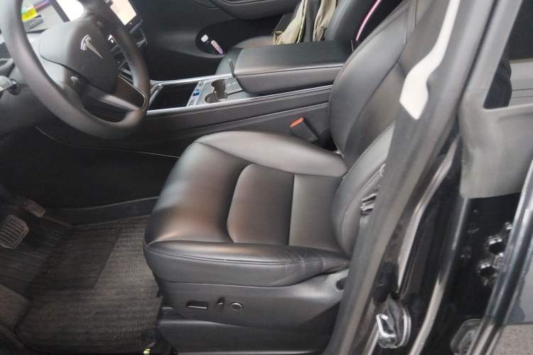 Used Tesla Model Y 2024 Long-Range All-Wheel-Drive Version