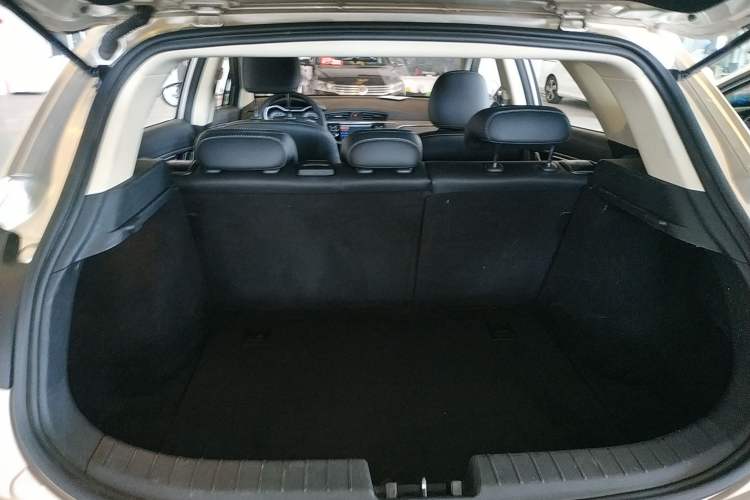 Used Geely Auto Emgrand GS 2016 Elegant Edition 1.8L Manual LingShang Model
