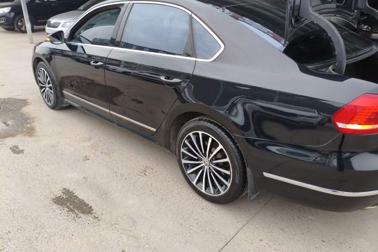 Used Volkswagen Passat 2015 1.8TSI DSG Prestige Edition
