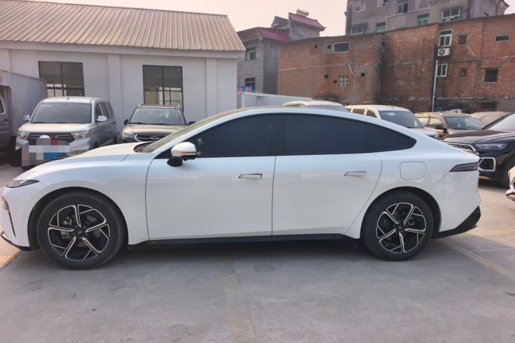 Used  eπ007 2024 Pure Electric 530 Air Edition
