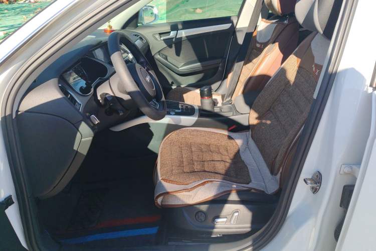 Used Audi A4L 2016 35 TFSI Collector's Edition Automatic Standard Model
