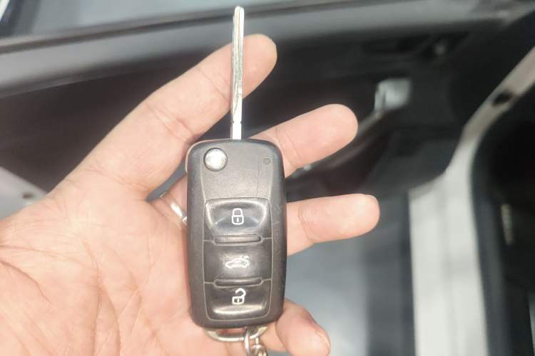 Used Volkswagen Santana 2017 Haval H6 1.6L Automatic Fashion Edition
