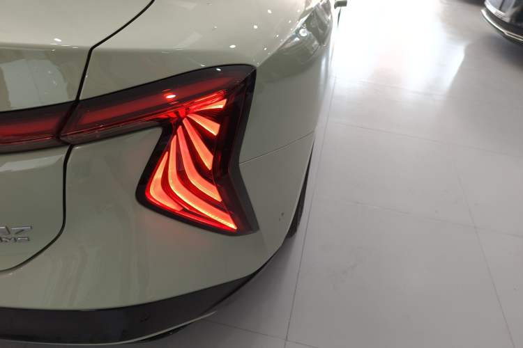 Used Hongqi EH7 2024 690 Pro