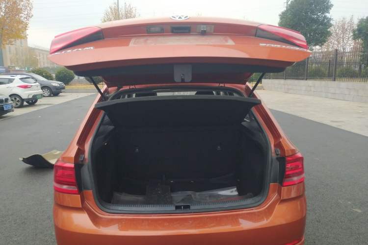 Used Volkswagen Santana 2015 Haval H6 1.6L Automatic Luxury Model