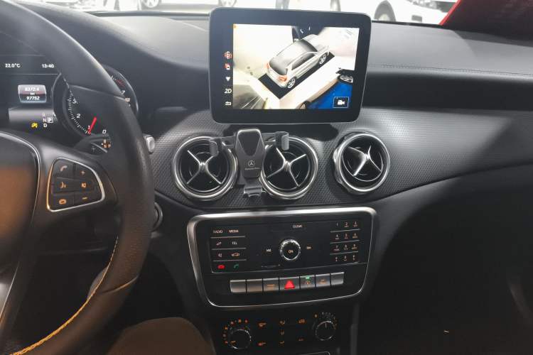 Used Mercedes-Benz GLA 2018 GLA 200 Fashion Model