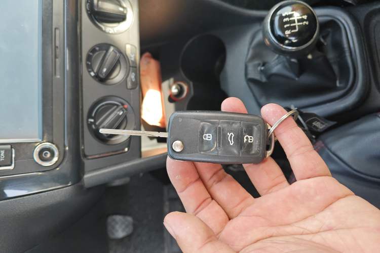 Used Volkswagen Polo 2014 1.4L Manual Fashion Edition
