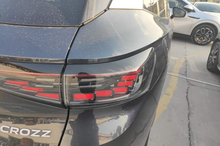 Used Volkswagen ID.4 CROZZ 2024 PURE+ model