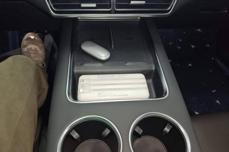 Used Li Auto L9 2022 Max model
