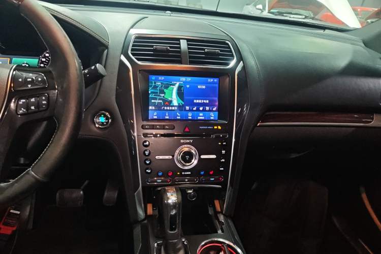 Used Ford Explorer 2017 3.5T Platinum Edition