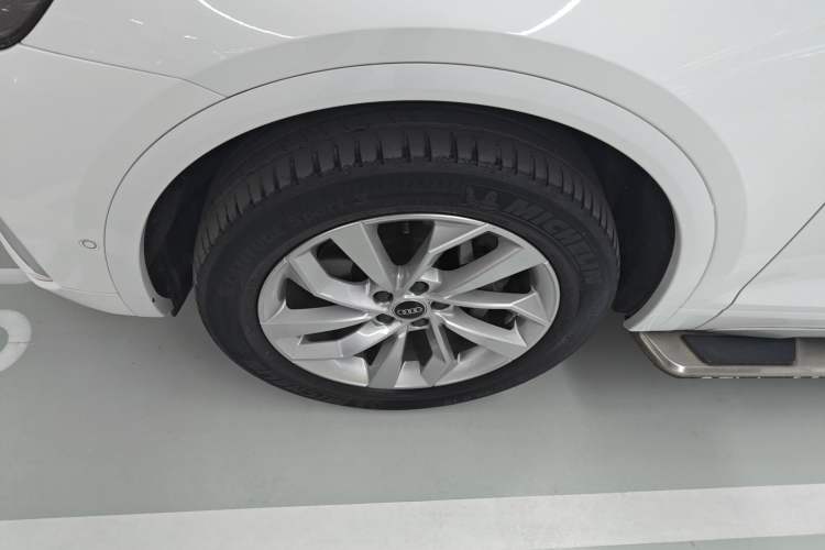 Used Audi Q5L 2022 40T Luxury Dynamic Model
