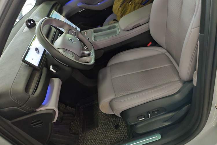 Used Nio EC6 2024 75 kWh
