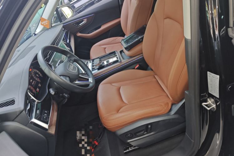 Used Audi Q7 2023 45 TFSI quattro S line Sport model
