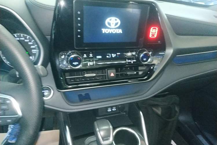 Used Toyota Crown Kluger 2023 2.5L HEV Four-Wheel Drive Luxury Edition
