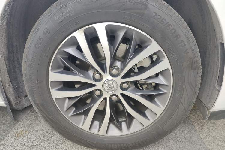 Used Buick GL8 2017 ES 28T Luxury Model China V Standard
