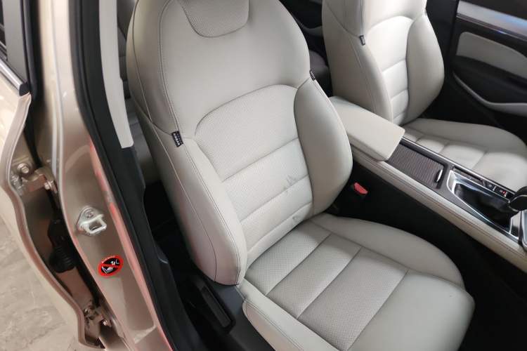 Used Geely Auto Binray 2018 14T CVT Binyi Edition