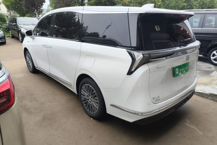 Used Buick GL8 New Energy 2024 Lu Zun Smart Edition 7-Seater
