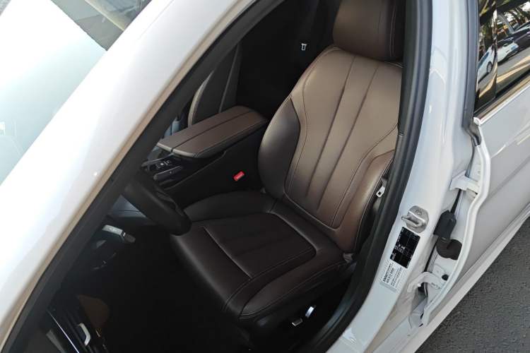 Used BMW 5 Series 2020 525Li M Sport Package