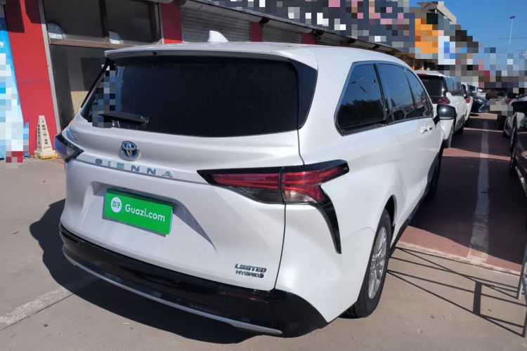 Used Toyota Sienna 2021 2.5L Hybrid Premium Edition