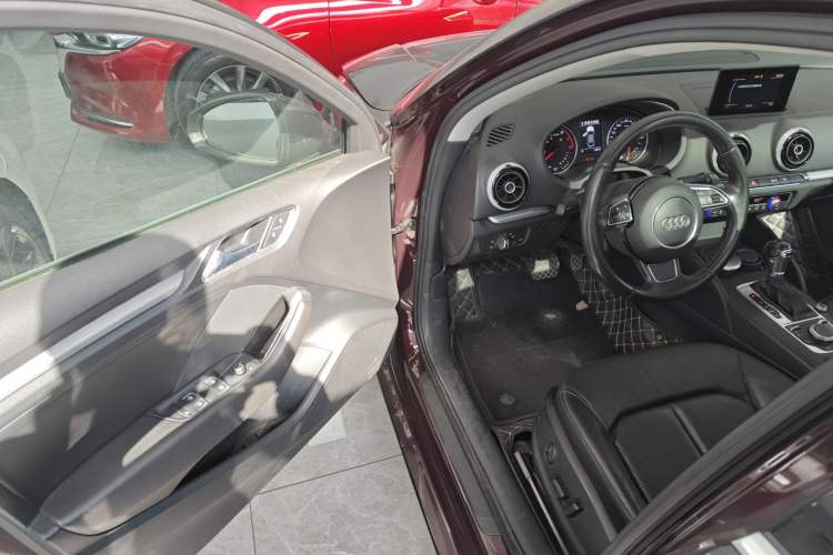 Used Audi A3 2016 Limousine 35 TFSI Style Edition
