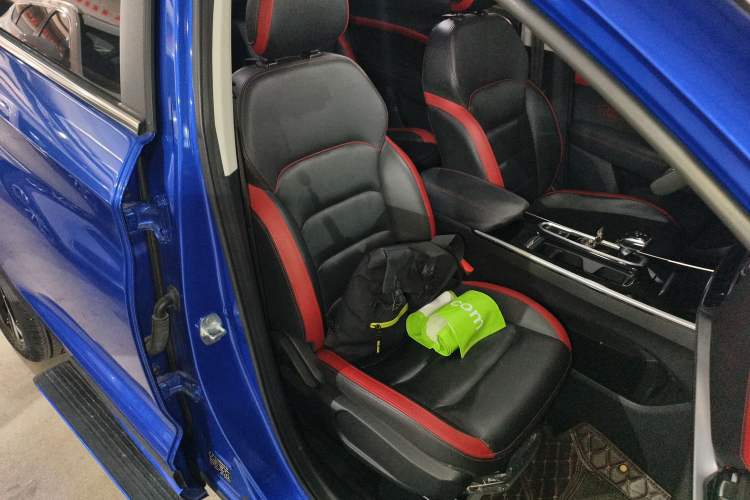 Used SOL X8 2021 300T DCT Prestige Smart Connect Edition 6 Seats
