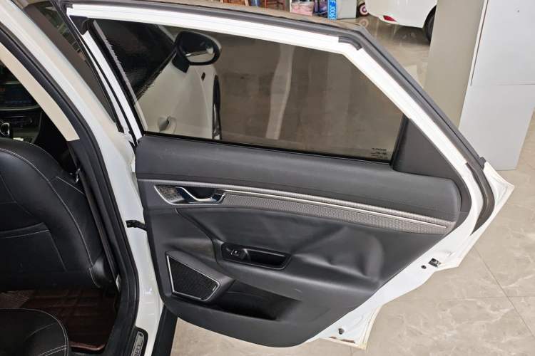 Used Geely Auto Emgrand GS 2016 Sport Edition 1.3T Automatic LingShang Model
