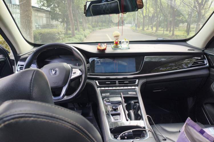 Used Changan CS85 COUPE 2019 1.5T DCT Luxury Version China VI Standard